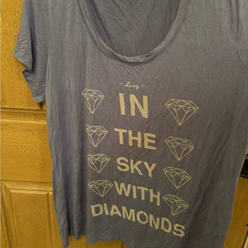 Torrid Gray Short Sleeve Tee with Diamond Print - Picture 2 of 4